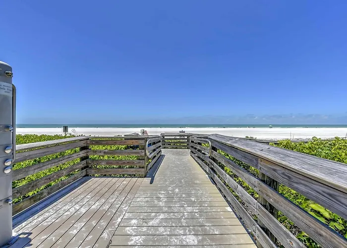 Marco Island Condo With Patio Steps To Beach Access